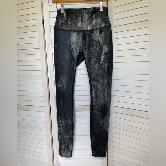 ALO Yoga Pants - Alo Yoga Leggings Black Green Glossy Multicolored sz Small